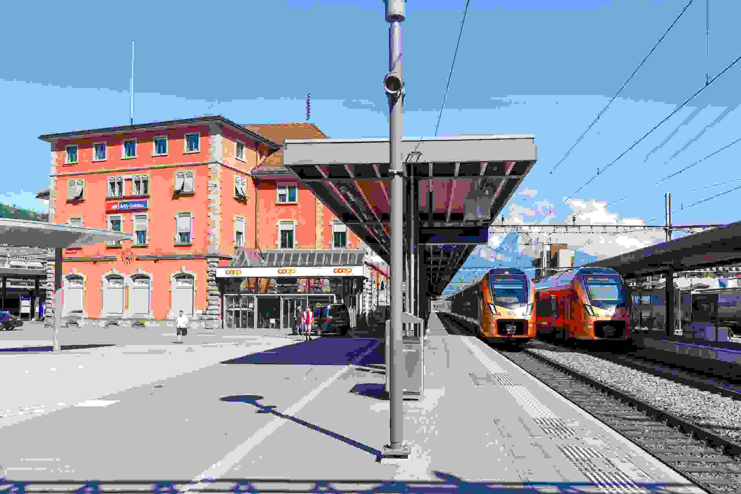 shutterstock_bahnhof_arth_goldau.jpg